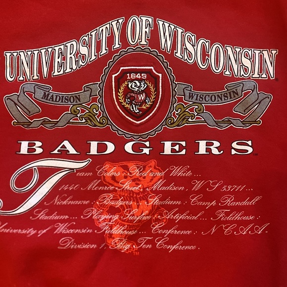 Wisconsin Badger Sweatshirt size XL - Picture 2 of 6
